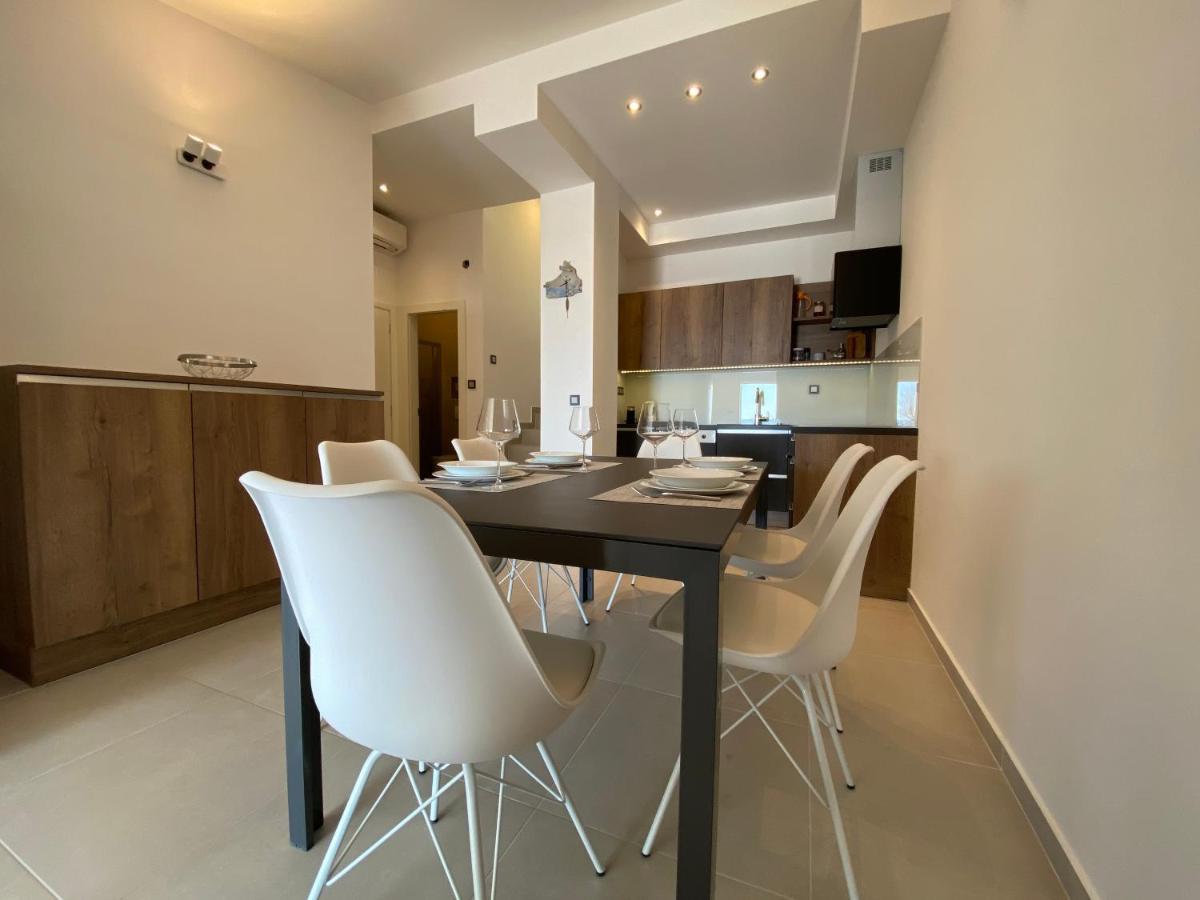 ויר Holiday House Laura מראה חיצוני תמונה