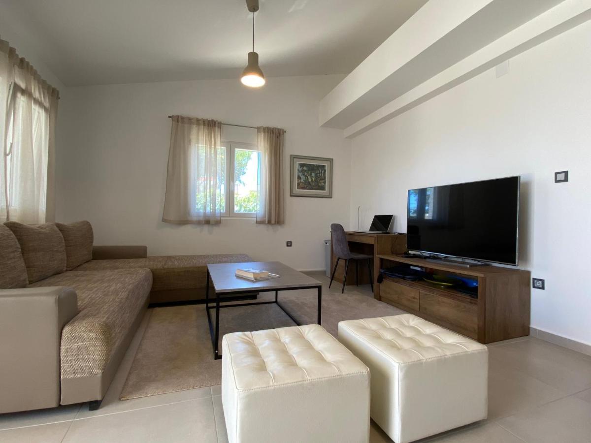 ויר Holiday House Laura מראה חיצוני תמונה